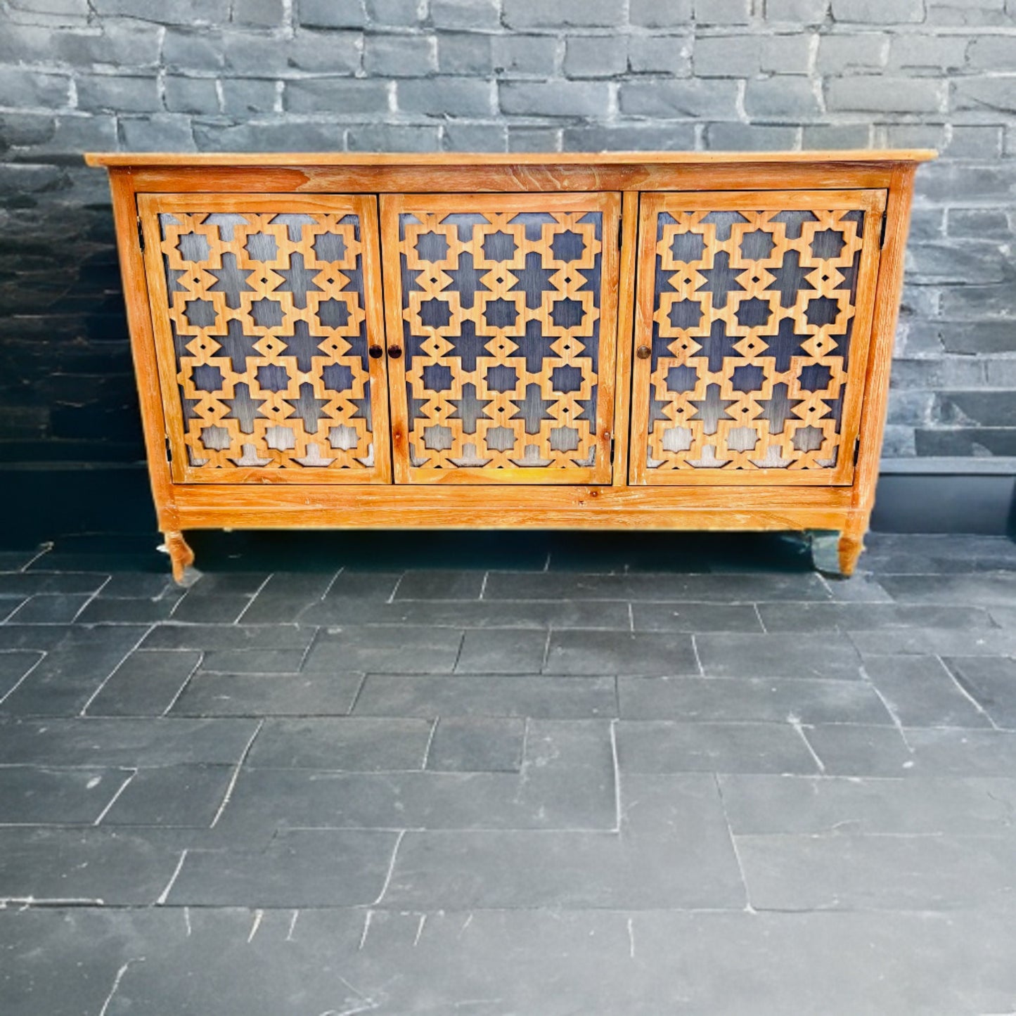 Credenza | Sideboard | Buffet | Dresser with Doors | Media Cabinet | Stylish | Cedar Wood | Solid Wood | Tin Top | Modern Design
